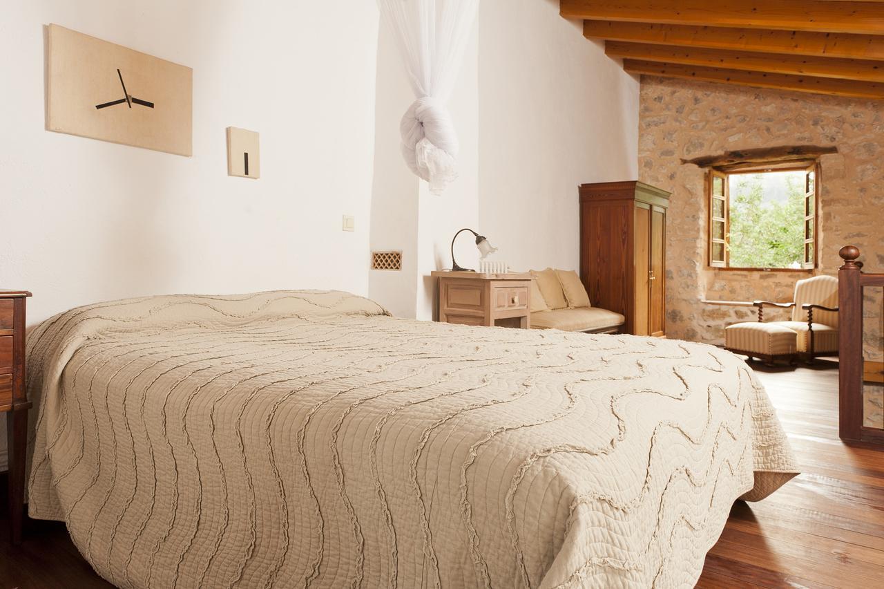 Guillo Villa *