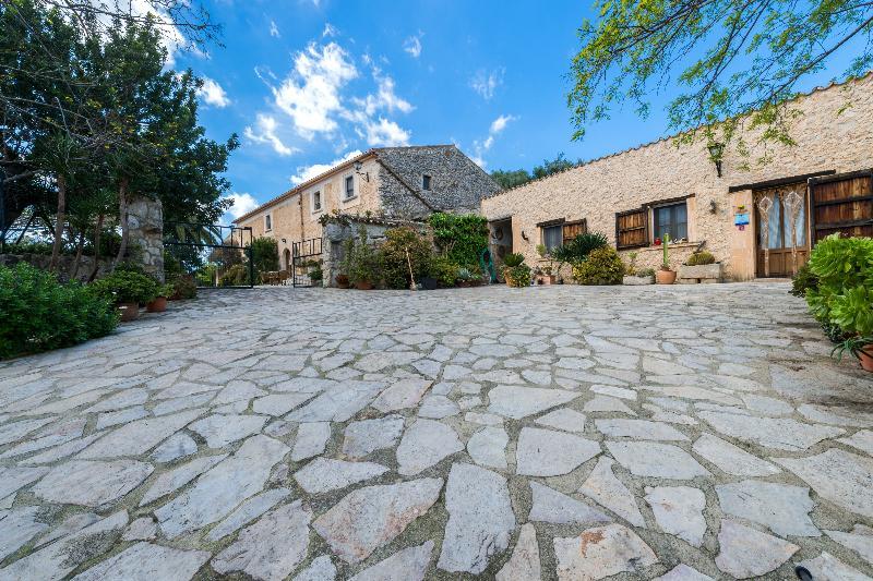 Guillo Villa Pollensa